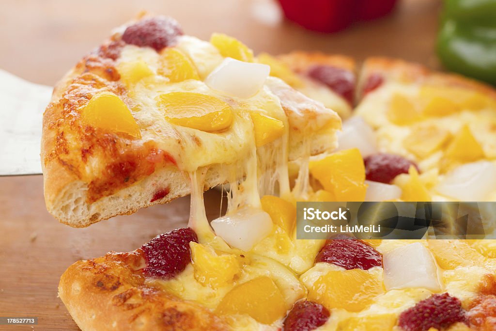 pizza aux fruits - Photo de Aliment libre de droits