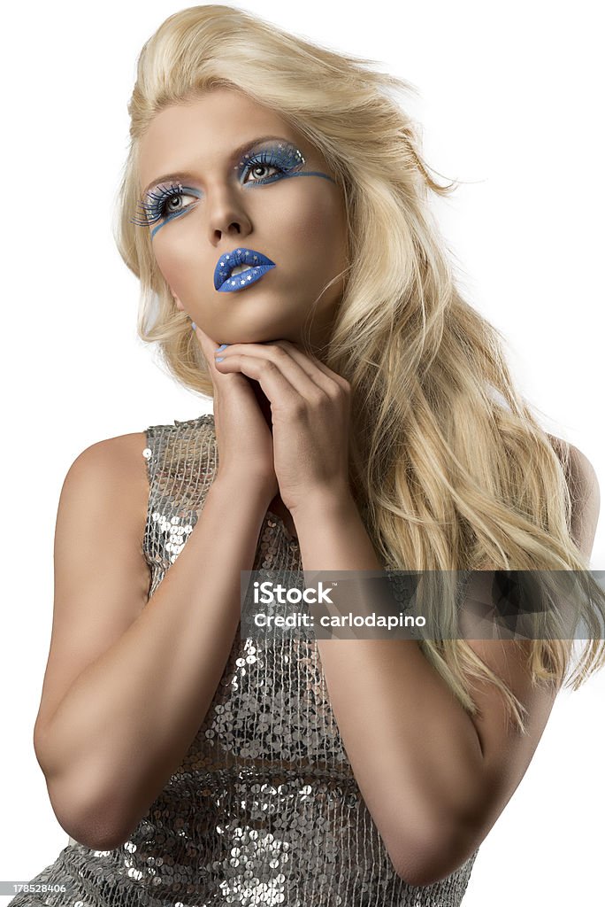 blonde Mädchen mit euro-Flagge make-up, sie sieht auf der rechten Seite - Lizenzfrei Attraktive Frau Stock-Foto