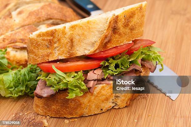 Pożywny Posiłek Burgera Domowy Ogródki Pieprz Czarny Chleb - zdjęcia stockowe i więcej obrazów Bez ludzi