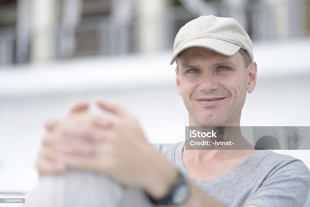 Homme heureux sur la plage - Photo de Activité de loisirs libre de droits