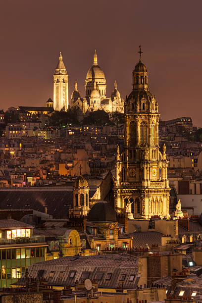 istock Montmartre hill at night 178532354