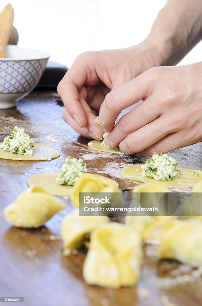 Des raviolis faits à la main - Photo de Activité libre de droits