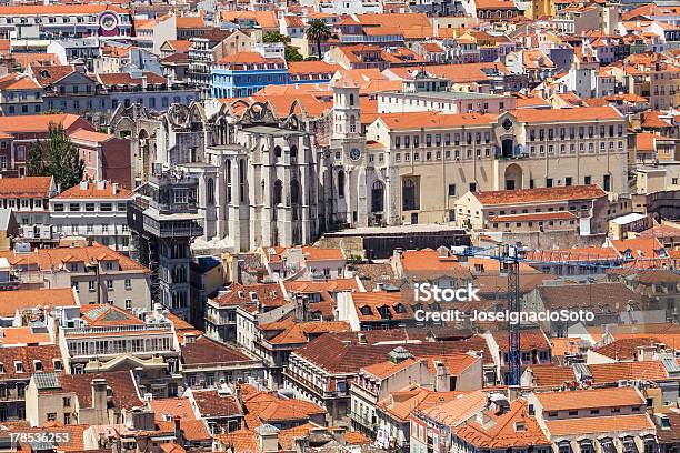 Foto de Pássaro Vista De Lisboacentro Da Cidade e mais fotos de stock de 25 centavos de dólar - 25 centavos de dólar, Arquitetura, Baixa de Lisboa