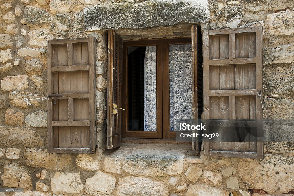 Janela de madeira - Foto de stock de Amarelo royalty-free