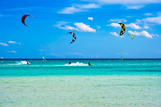 istock kitesurfing in Italy 178545385