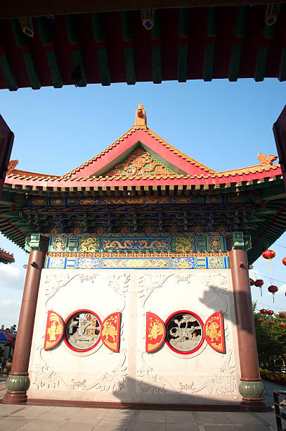 istock Wat Mangkon Kamalawat 178548303