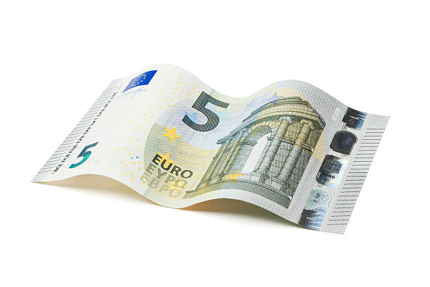 nuovo cinque euro bill isolato con clipping path - five euro banknote new paper currency currency foto e immagini stock