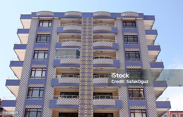 Foto de Bloco De Apartamento e mais fotos de stock de Aluguel de casa - Aluguel de casa, Apartamento, Apartamento Tipo Loft