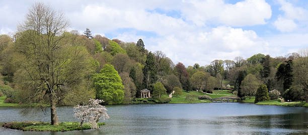 istock Stourhead Gardens 178562318