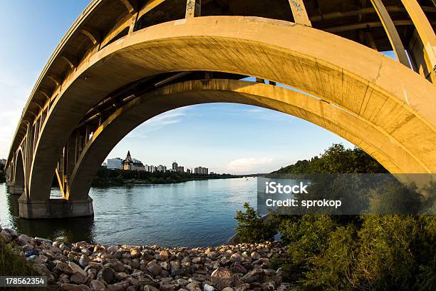 Betonbrücke Stockfoto und mehr Bilder von Architektur - Architektur, Baugewerbe, Bauwerk