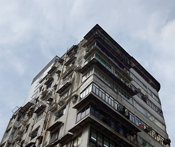 istock Hong Kong Old Apartment Building 178563407