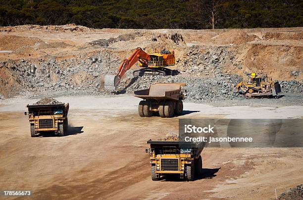 Miniera Di Occupato - Fotografie stock e altre immagini di Industria mineraria - Industria mineraria, Australia, Furgone pickup