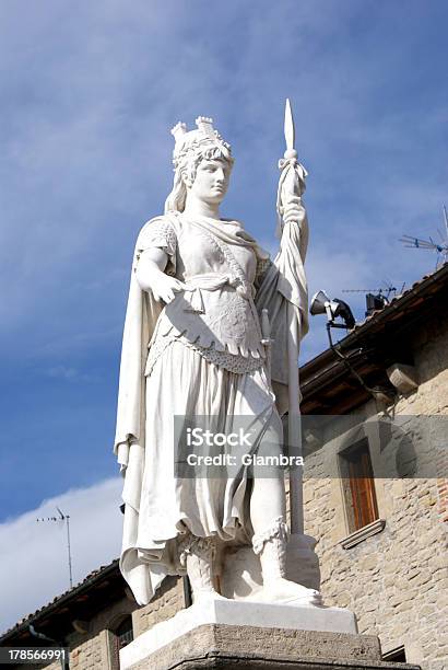 Statua Della Libertà - Fotografie stock e altre immagini di Antico - Condizione - Antico - Condizione, Architettura, Blu