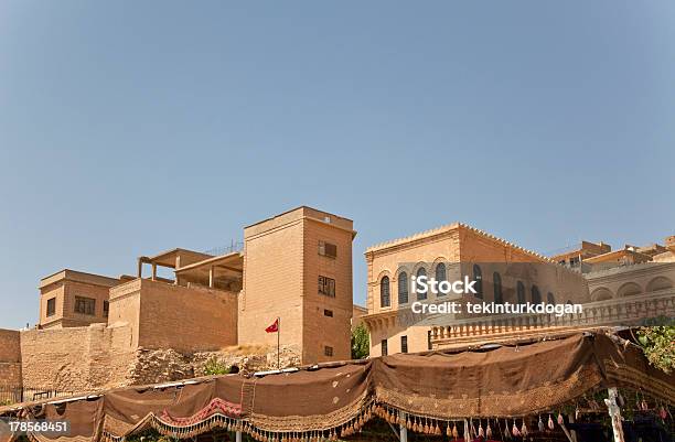 Velho Estilo Síria Edifícios Mardin Turquia - Fotografias de stock e mais imagens de Ao Ar Livre - Ao Ar Livre, Arcaico, Arquitetura