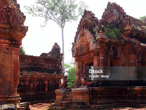 Banteay Srey Camboya Foto de stock y más banco de imágenes de Aire libre - Aire libre, Angkor, Arenisca