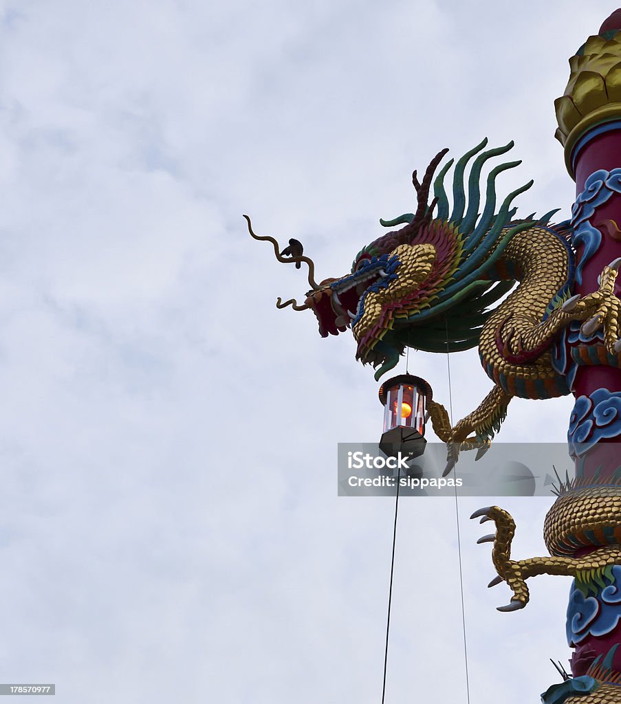 statue de Dragon dans le style chinois. - Photo de Asie libre de droits