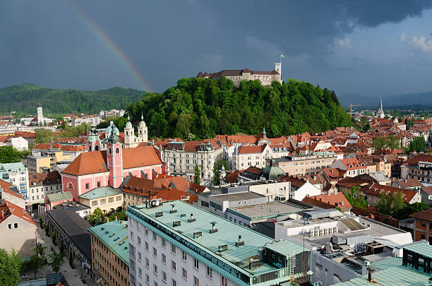 lublana z rainbow - ljubljana flag slovenia scenics zdjęcia i obrazy z banku zdjęć