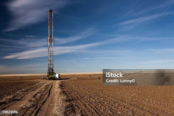 Photo libre de droit de Fracturation Hydraulique De Forage Dans Le Colorado banque d'images et plus d'images libres de droit de Puits à eau