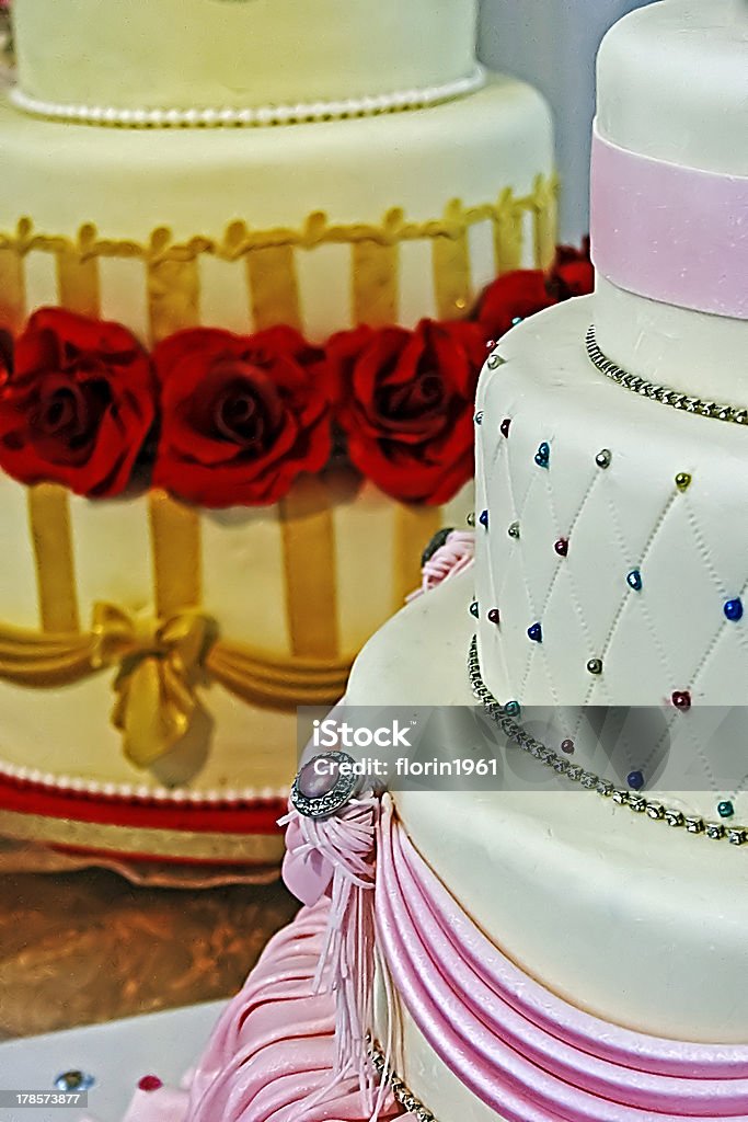 Torta nuziale decorated.Detail speciale - Foto stock royalty-free di Anniversario