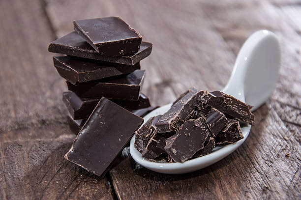 istock Heap of Chocolate on wood 178575629