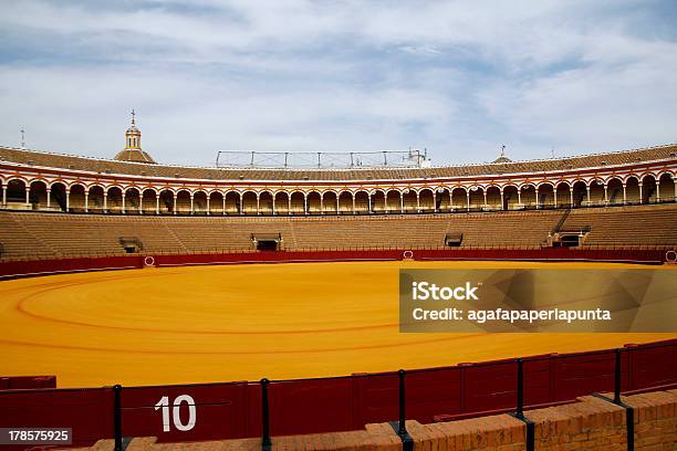 Plaza De Toros - Fotografie stock e altre immagini di Andalusia - Andalusia, Arena per corride, Banderilla