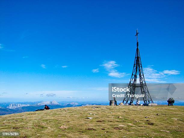 Foto de Parque Natural De Gorbea Del Alava País Basco España e mais fotos de stock de Cruz - Forma