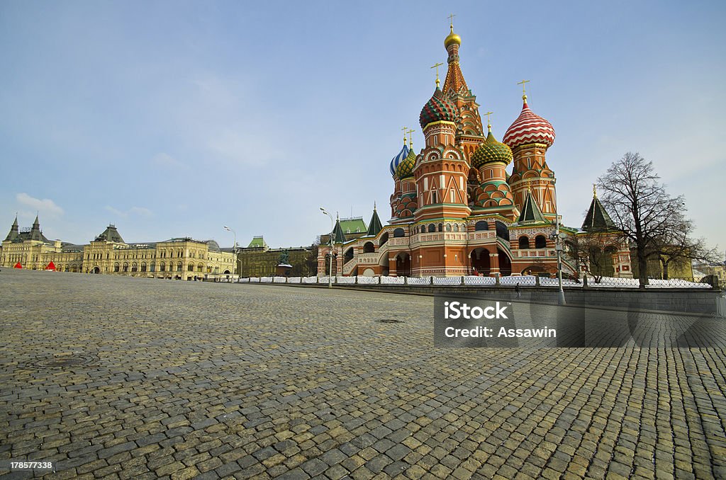 セントバジルズ大聖堂、ロシア - キリストの十字架のロイヤリティフリーストックフォト