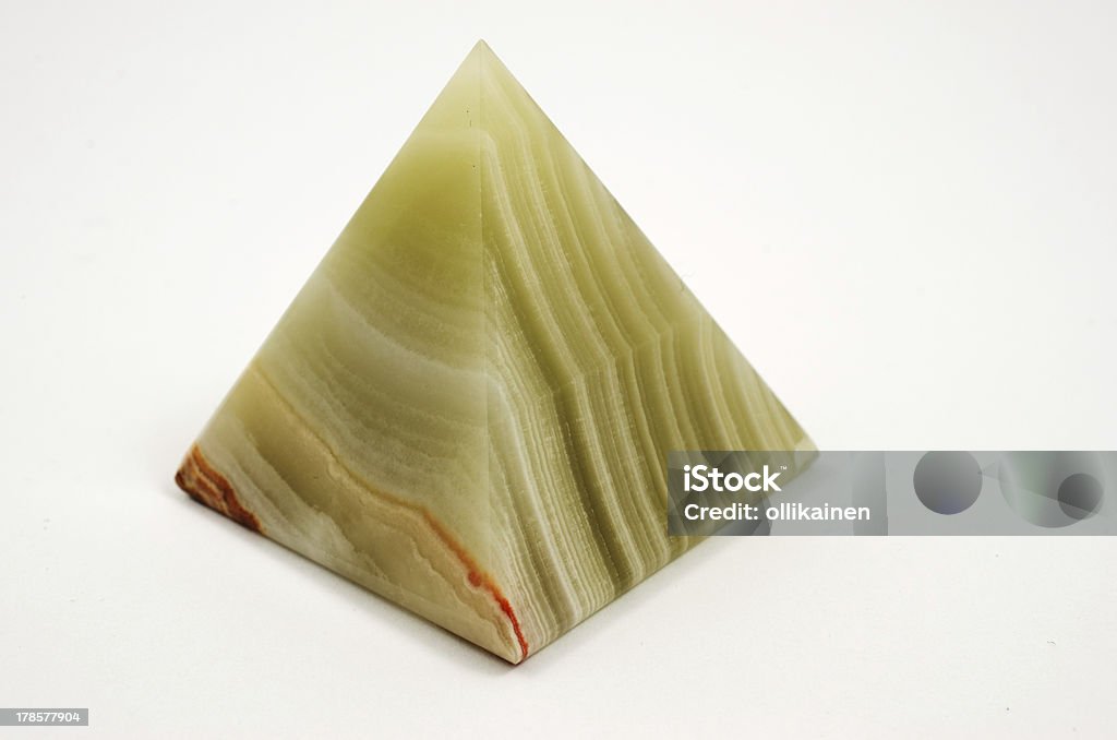 Kleine Pyramide von jasper - Lizenzfrei Dekoration Stock-Foto