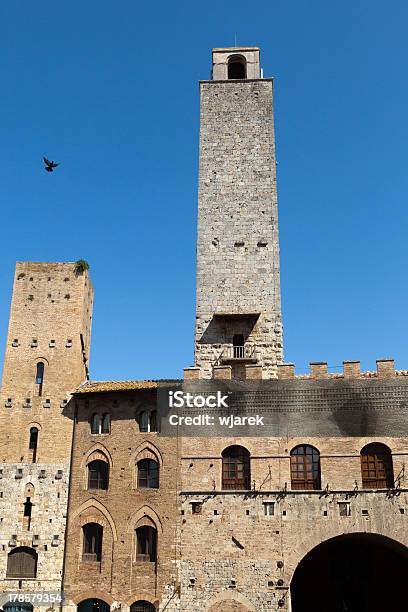 San Gimignano Foto de stock y más banco de imágenes de Aire libre - Aire libre, Alrededor del siglo XII, Alrededor del siglo XIII