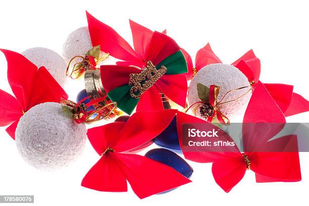 Árvore De Natal De Ornamentação - Fotografias de stock e mais imagens de Bola de Árvore de Natal - Bola de Árvore de Natal, Colorido, Comemoração - Conceito
