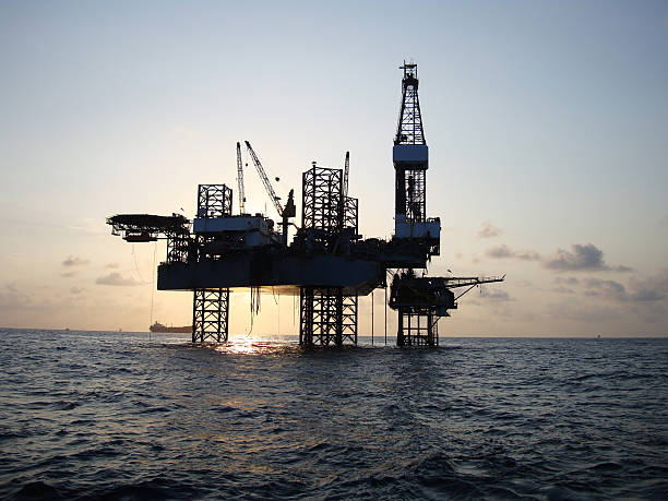 istock Offshore Jack up Drilling Oil Rig 178580581