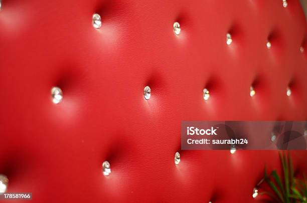 Sfondo In Pelle Rossa - Fotografie stock e altre immagini di Arredamento - Arredamento, Arte, Cultura e Spettacolo, Close-up