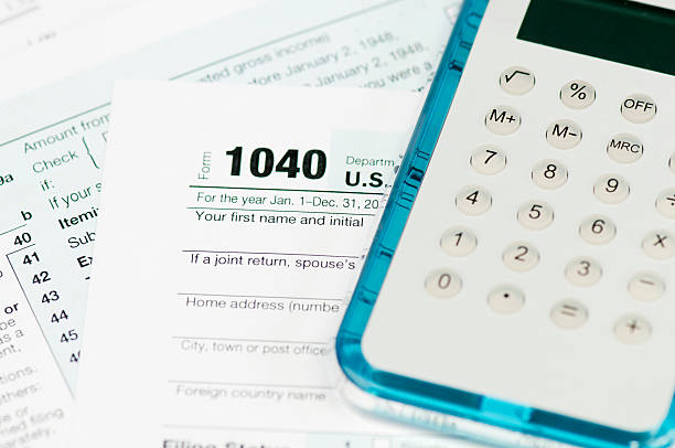 istock income tax form 178583834