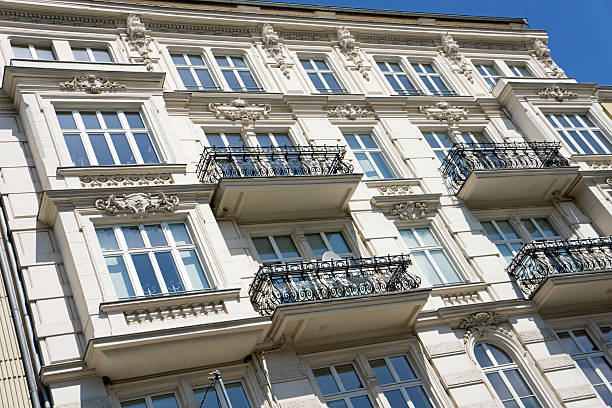 istock Facade of an old apartment building in Berlin 178586485