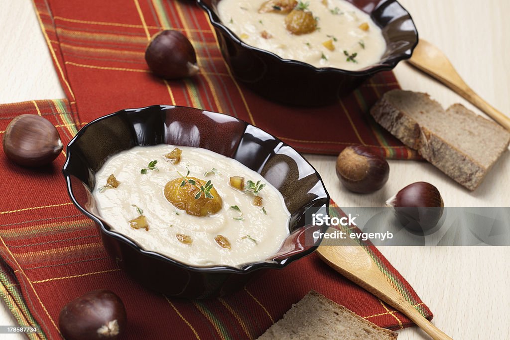 Chestnut colirrábano sopa - Foto de stock de Acaramelado libre de derechos