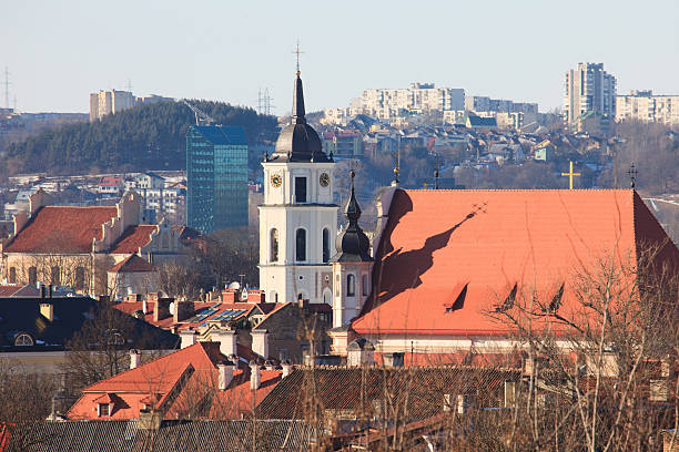 istock Vilnius old town cityscape 178589044