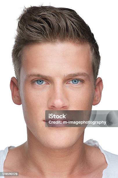 Closeup Bonito Jovem - Fotografias de stock e mais imagens de Homens - Homens, Face Humana, Primeiro plano