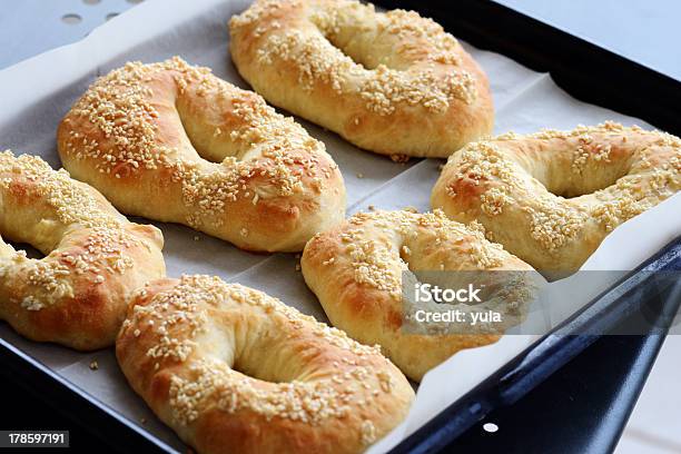 Ciambelle Fresche - Fotografie stock e altre immagini di Alimentazione sana - Alimentazione sana, Bagel, Catasta