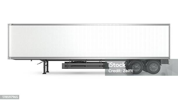 Vuoto Bianco Parcheggiate Semirimorchio Vista Laterale - Fotografie stock e altre immagini di Camion articolato