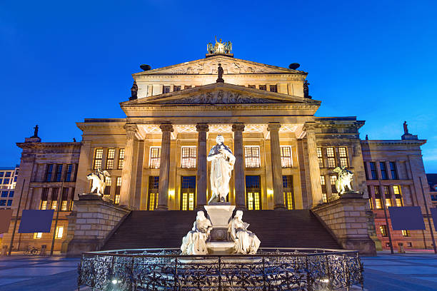 istock Concert hall at the Gendarmenmarkt 178598503