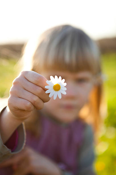 istock Little girl outdoors 178598816