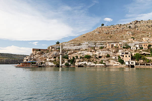 istock Sunken Village in Halfeti 178600787