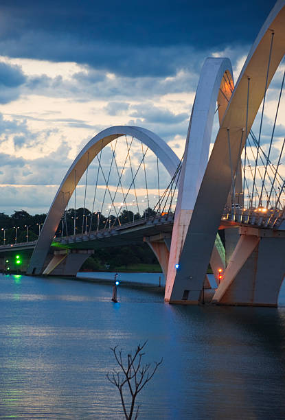 istock Juscelino Kubitschek Bridge in Brasilia 178606473