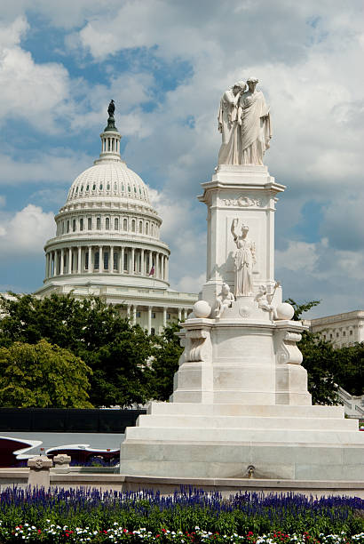 istock US Marines Memorial in front of the Capitol 178608664