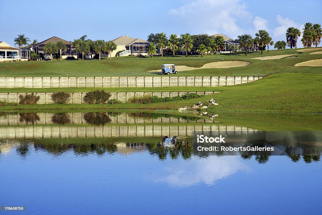 Horizontal, Florida Green campo de golfe com reflexo de água. - Foto de stock de Flórida - EUA royalty-free