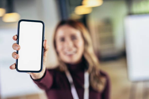 istock Young bussineswoman showing her phone 1786095254