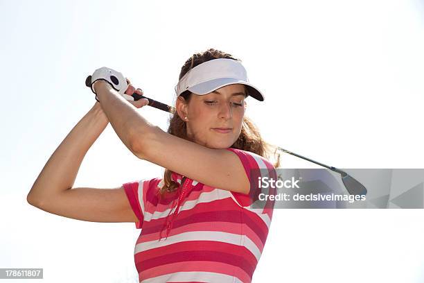 Bella Femmina Golf - Fotografie stock e altre immagini di 25-29 anni - 25-29 anni, Abbigliamento sportivo, Adulto