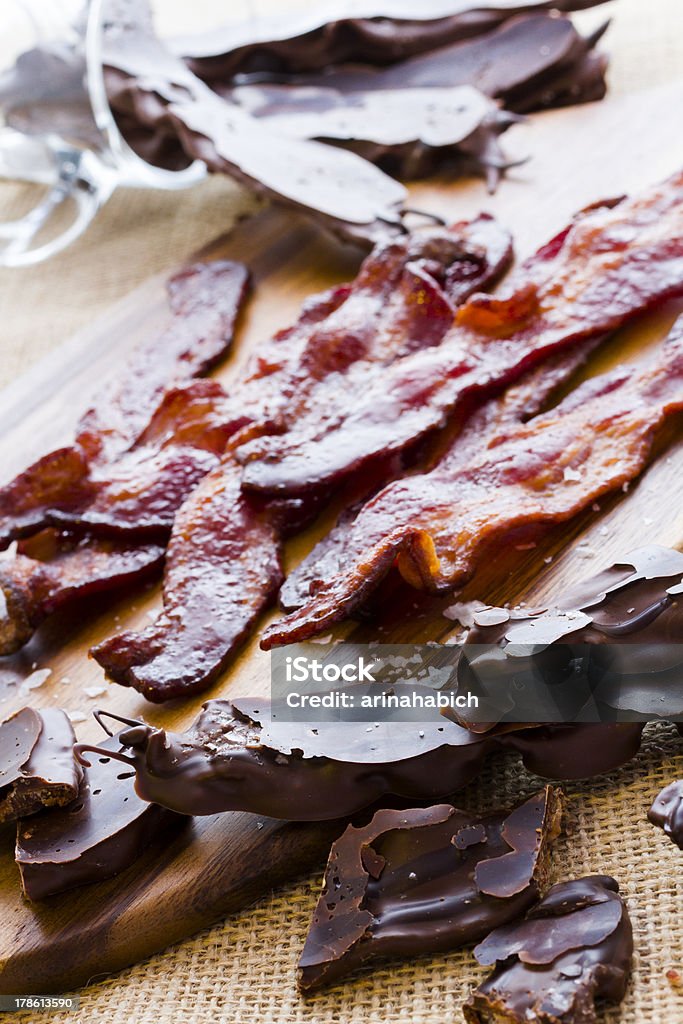 bacon enrobées de chocolat - Photo de Aliment libre de droits
