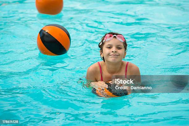 Deporte Acuático Foto de stock y más banco de imágenes de Water-Polo - Water-Polo, Niño, Baloncesto