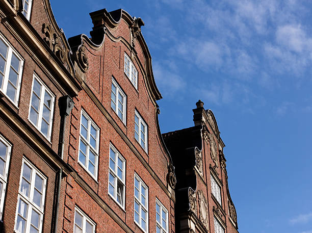 istock Hanseatic Trader Houses in Hamburg Left 178614980